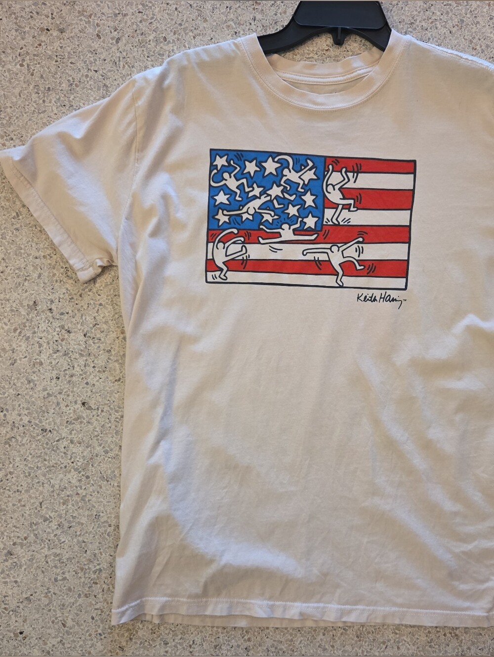 Keith Harring Graphic American Flag T-Shirt Beige Size XL
